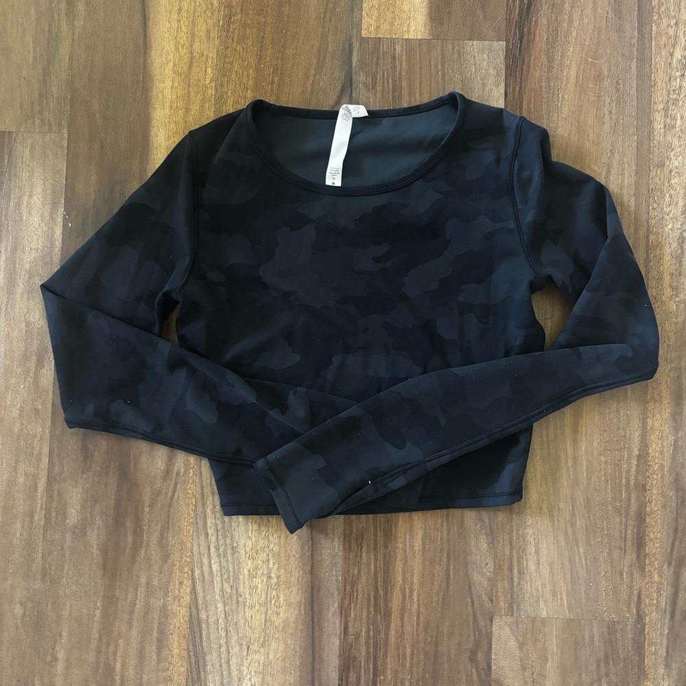 Lululemon Black Camouflage Long Sleeve Women's Top